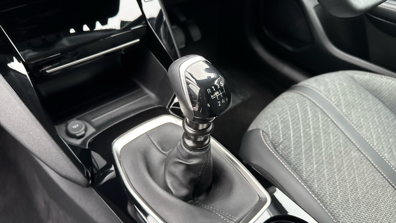 Peugeot 208 1.2 PureTech 100 Allure 5dr Petrol Hatchback